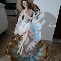 statua donna 