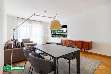 Piazzale Loreto - Ultimo piano con vista, finement