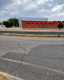 Locale artigianale-commerciale