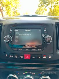 AUTORADIO 5"PER  FIAT 500L CON NAVIGATORE