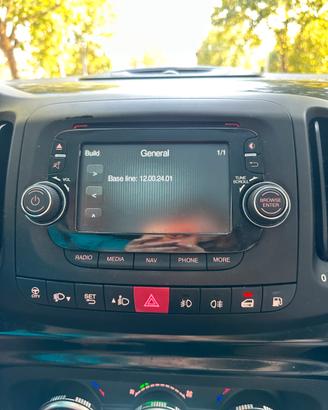 AUTORADIO 5"PER  FIAT 500L CON NAVIGATORE