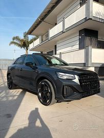 Audi q2 s line identity blak