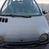 TWINGO-800-EURO-