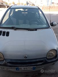 TWINGO-800-EURO-