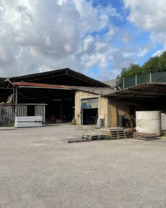 Immobile in asta di 2520 m² con più di 5 locali a 