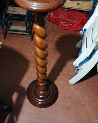 Piantana in legno