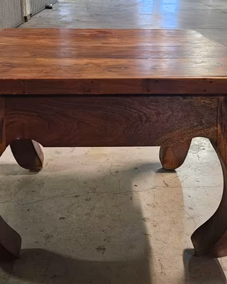Tavolino basso Opium in legno massello