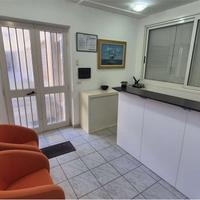 Spazioso locale artigianale attualmente uso uffici