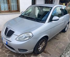 Lancia Ypsilon 1.2 69 CV Argento