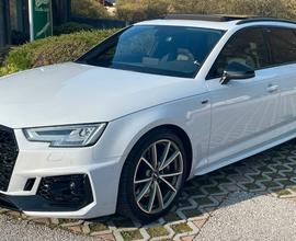 AUDI S4 3.0 V6 TFSI look RS