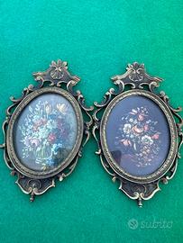 Coppia Quadretti Vintage Cornice Ottone e Fiori
