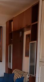 Parete attrezzata per divano o tv in legno massell
