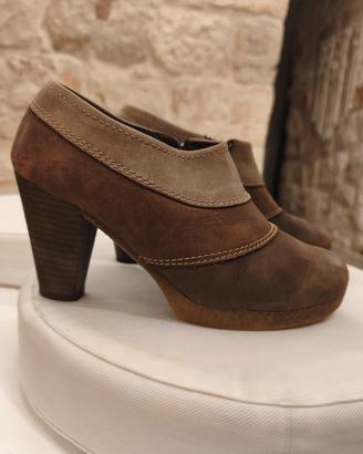 scarpa col tacco e plateau 