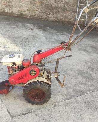 Honda motocoltivatore 2 aratri, 1 fresa e 2 gomme