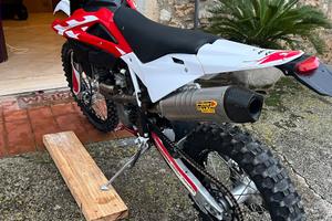 Husqvarna te250