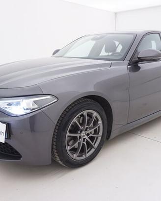Alfa Romeo Giulia Business AT8 BR063258 2.1 Diesel