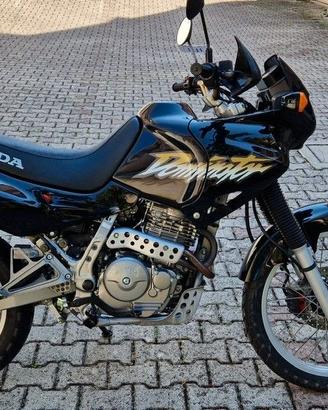 Honda Dominator RD08