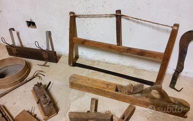 Attrezzi antichi da falegname