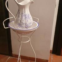Catino della nonna con brocca e supporto