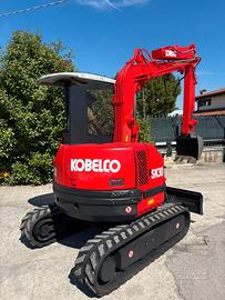 E261 - ESCAVATORE KOBELCO 30 Q SK30