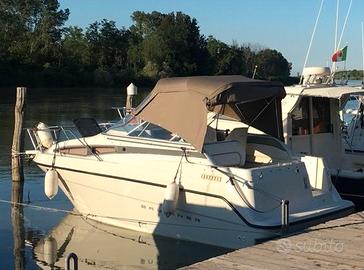 Barca Bayliner Ciera 2355