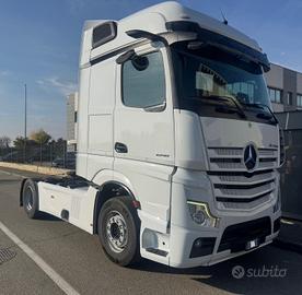 TRATTORE STRADALE MERCEDES BENZ ACTROS 1848 MIRROR