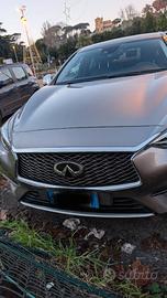 Infiniti Q30