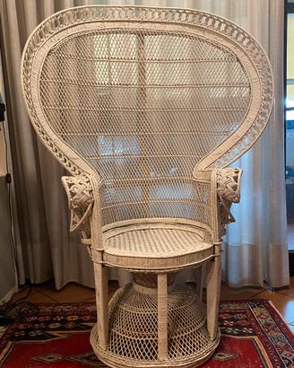Poltrona pavone bianca vimini / rattan vintage