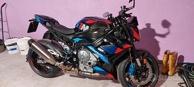 Bmw m 1000 r - 2024