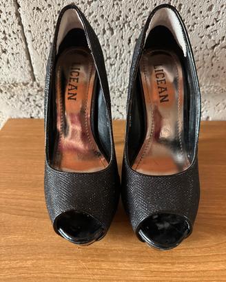 Décolleté nere glitter con plateau