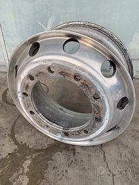 4 cerchi in lega Alcoa per truck/bus