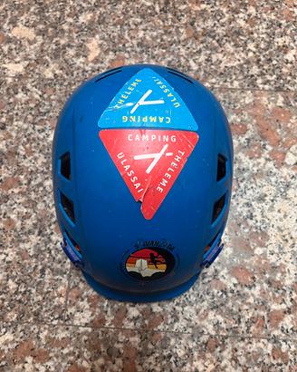 Casco Simond arrampicata