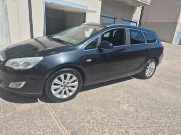 opel astra station wagon