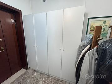 Armadio a quattro ante con scarpiera