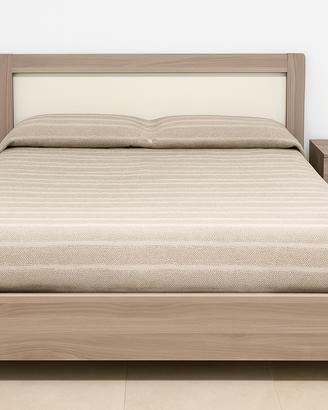 Letto matrimoniale + rete, materasso e 2 comodini