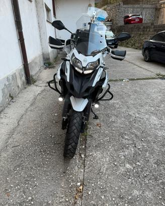 Benelli trk 502x