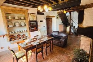 Rustico / Casale di 170 m² con 5 locali a Anghiari