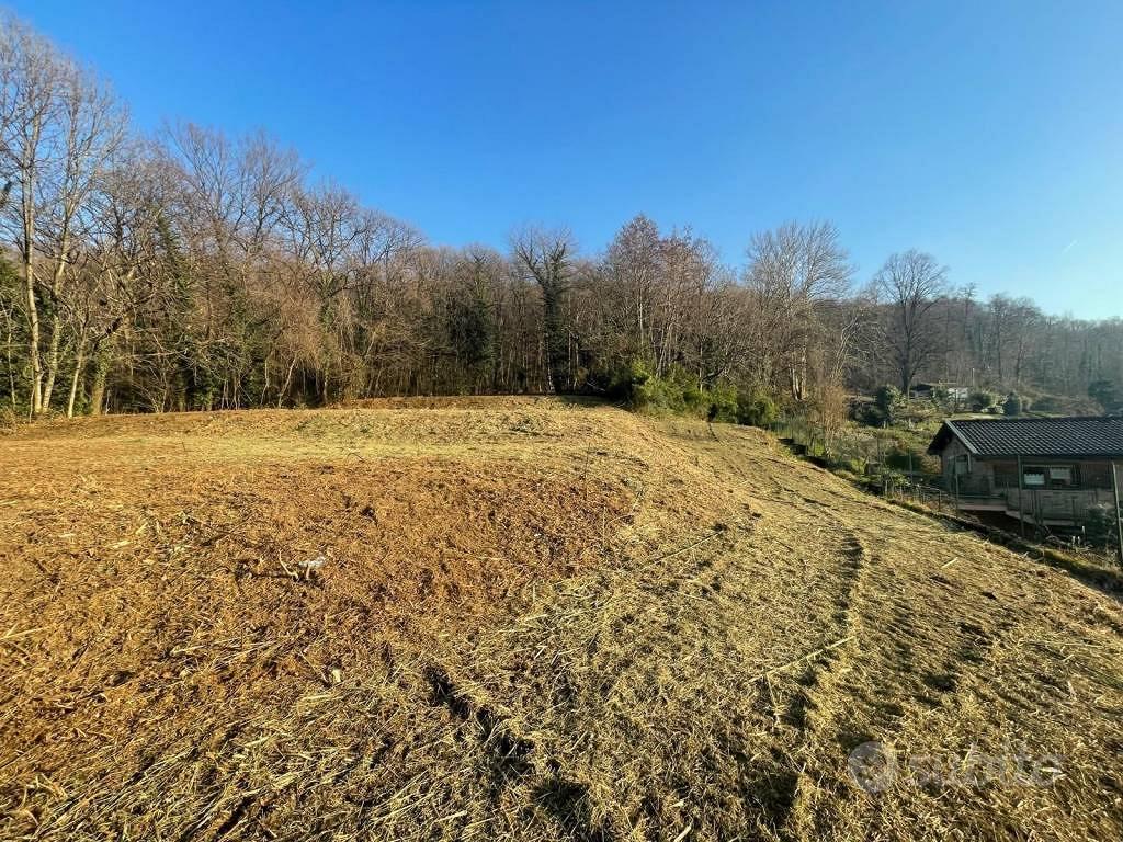Terreno di 4330 m² a Ello - Vista 3