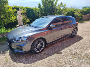 Ford focus st-line 2019 diesel