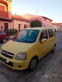 Opel agila del 2005  con 150000 km ben tenuta