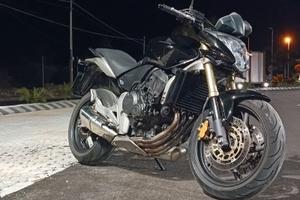 Honda Hornet 600 - Soli 17.000km
