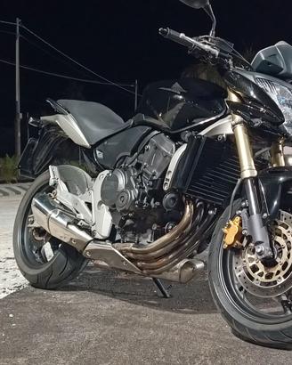 Honda Hornet 600 - Soli 17.000km