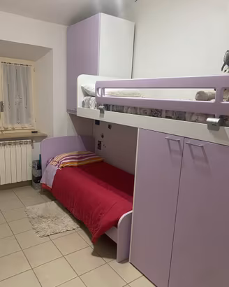 cameretta completa lilla e bianca