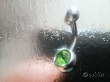 Piercing ombelico nuovo
