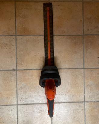 Tagliasiepi elettrico Black & Decker