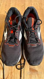Scarpe da ginnastica uomo Brooks taglia 49,5