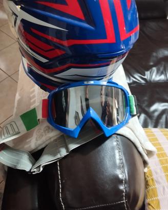 Casco da cross +occhiali protetivi