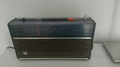 Radio Indesit R15