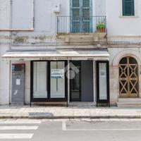 NEGOZIO A GIOIA DEL COLLE