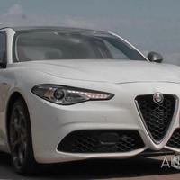 Alfa romeo giulia porte e musata